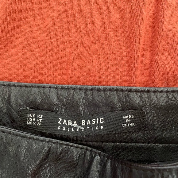 Zara mini faux leather skirt - Picture 4 of 5